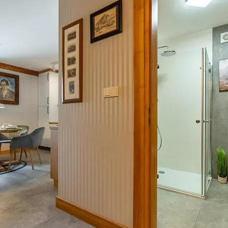 Tatry Mountains Apartment *